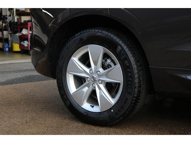 XC60 プラス B5 登録済未使用車 先進安全機能搭載(ASV) Googleナビ 360°カメラ レザーシート FRシートヒーター Appleカープレイ Androidオート ステアリングヒーター スマートキー(35枚目)