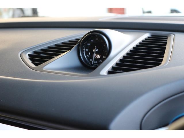 マカンエレクトリック マカン デモカー スポーツ クロノ パッケージ 21インチMacan Design ホイール パノラマ ルーフ システム BOSEサラウンドサウンドシステム プライバシー ガラス パワー ステアリング プラス(9枚目)