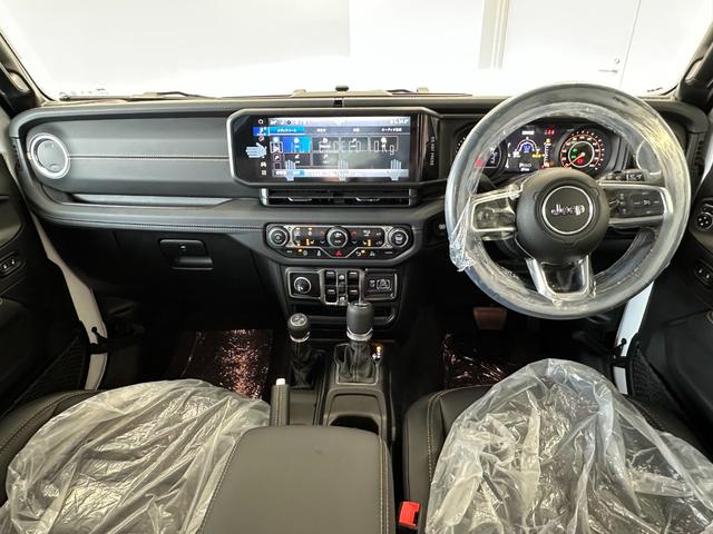 ジープ・ラングラーアンリミテッド サハラ　登録済み未使用車　レザーシート　パワーシート　ＬＥＤヘッドライト　スマートキー　フロントカメラ　バックカメラ　純正ナビ　アップルカープレイ　グーグルオート（45枚目）