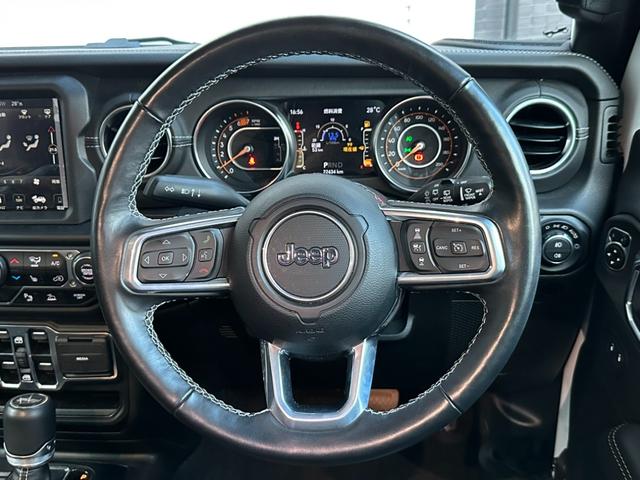 ジープ・ラングラーアンリミテッド サハラ　ワンオーナー　Ａｐｐｌｅ　ＣａｒＰｌａｙ　レザーシート・ヒーター　アダプティブクルーズコントロール　純正ナビ　ＴＶ地デジ　Ｂｌｕｅｔｏｏｔｈ　ハンドルヒーター　Ｂカメラ　ＥＴＣ　ＬＥＤ　認定中古車保証（24枚目）