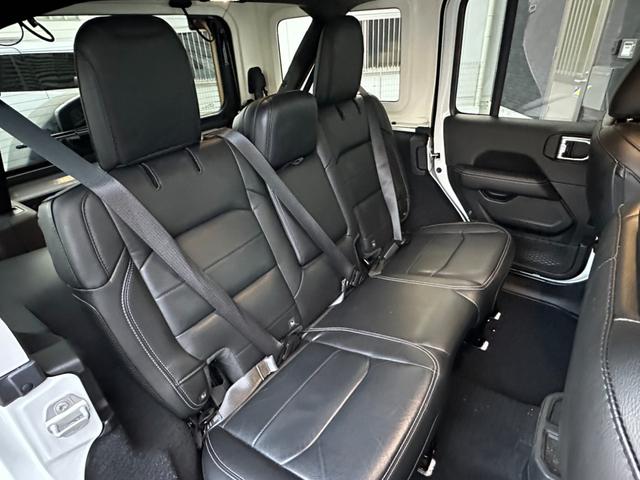 ジープ・ラングラーアンリミテッド サハラ　ワンオーナー　Ａｐｐｌｅ　ＣａｒＰｌａｙ　レザーシート・ヒーター　アダプティブクルーズコントロール　純正ナビ　ＴＶ地デジ　Ｂｌｕｅｔｏｏｔｈ　ハンドルヒーター　Ｂカメラ　ＥＴＣ　ＬＥＤ　認定中古車保証（70枚目）