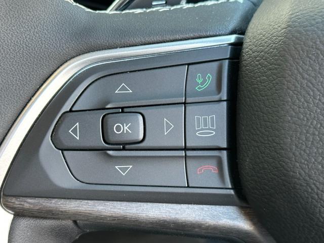 ジープ・グランドチェロキーL リミテッド 1オ-ナー 360カメラ 3列シ-ト CarPlay Bluetooth 純正ナビゲーション フルセグ 革シート シートヒータ&クーラー 前面衝突警報 ACC 電動リアゲート ETC 認定中古車保証付(25枚目)