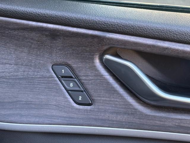 ジープ・グランドチェロキーL リミテッド 1オ-ナー 360カメラ 3列シ-ト CarPlay Bluetooth 純正ナビゲーション フルセグ 革シート シートヒータ&クーラー 前面衝突警報 ACC 電動リアゲート ETC 認定中古車保証付(39枚目)