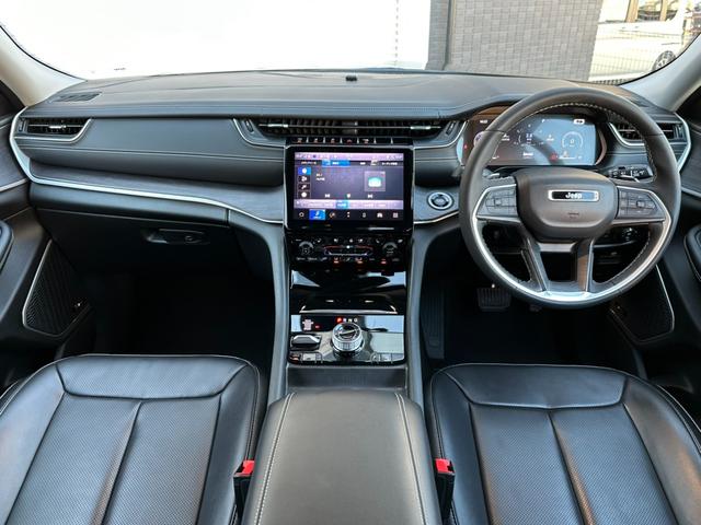 ジープ・グランドチェロキーL リミテッド 1オ-ナー 360カメラ 3列シ-ト CarPlay Bluetooth 純正ナビゲーション フルセグ 革シート シートヒータ&クーラー 前面衝突警報 ACC 電動リアゲート ETC 認定中古車保証付(73枚目)