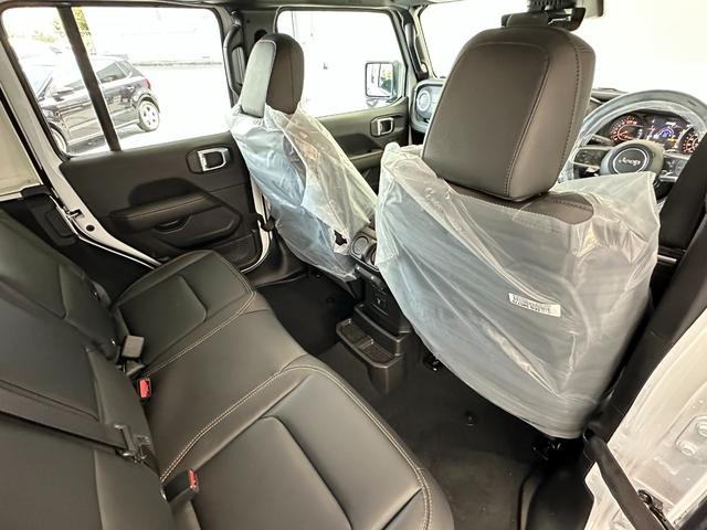 �����t���s���Ă���܂��I�I�y�v�\��z�T�C�Y���l�X�Ȑݒ肪����i�������B�X���d�l���f������{�i�I�t���[�h���f���܂ő���ɓn�郉�C���i�b�v���炲���悢�������܂��s�d�k�F�O�O�V�W�|�U�O�S�S�|�Q�R�P�O