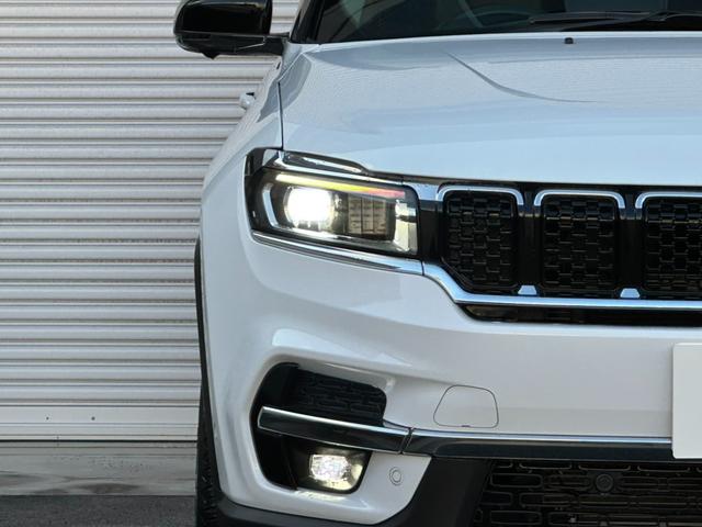 ジープ・コマンダー リミテッド　１オ－ナ－　サンルーフ　革Ｐシ－ト　ＬＥＤ　ＡｐｐｌｅＣａｒＰｌａｙ　Ｂｌｕｅｔｏｏｔｈ　ＡＣＣ　ナビ　３６０カメラ　ブラインドスポットモニタ－　レーンキープアシスト　電動Ｒゲート　認定中古車保証付き（15枚目）