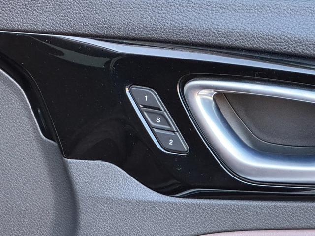 ジープ・コマンダー リミテッド　１オ－ナ－　サンルーフ　革Ｐシ－ト　ＬＥＤ　ＡｐｐｌｅＣａｒＰｌａｙ　Ｂｌｕｅｔｏｏｔｈ　ＡＣＣ　ナビ　３６０カメラ　ブラインドスポットモニタ－　レーンキープアシスト　電動Ｒゲート　認定中古車保証付き（39枚目）