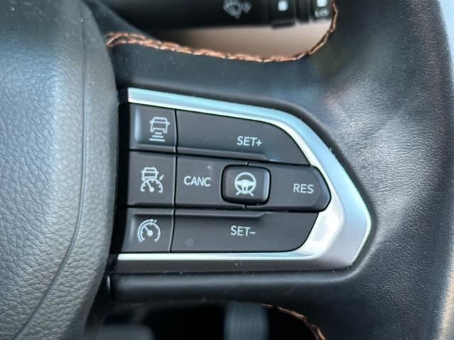 ジープ・コマンダー リミテッド　１オ－ナ－　サンルーフ　革Ｐシ－ト　ＬＥＤ　ＡｐｐｌｅＣａｒＰｌａｙ　Ｂｌｕｅｔｏｏｔｈ　ＡＣＣ　ナビ　３６０カメラ　ブラインドスポットモニタ－　レーンキープアシスト　電動Ｒゲート　認定中古車保証付き（61枚目）