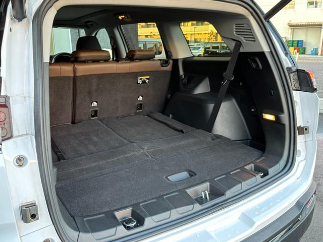 ジープ・コマンダー リミテッド　１オ－ナ－　サンルーフ　革Ｐシ－ト　ＬＥＤ　ＡｐｐｌｅＣａｒＰｌａｙ　Ｂｌｕｅｔｏｏｔｈ　ＡＣＣ　ナビ　３６０カメラ　ブラインドスポットモニタ－　レーンキープアシスト　電動Ｒゲート　認定中古車保証付き（72枚目）