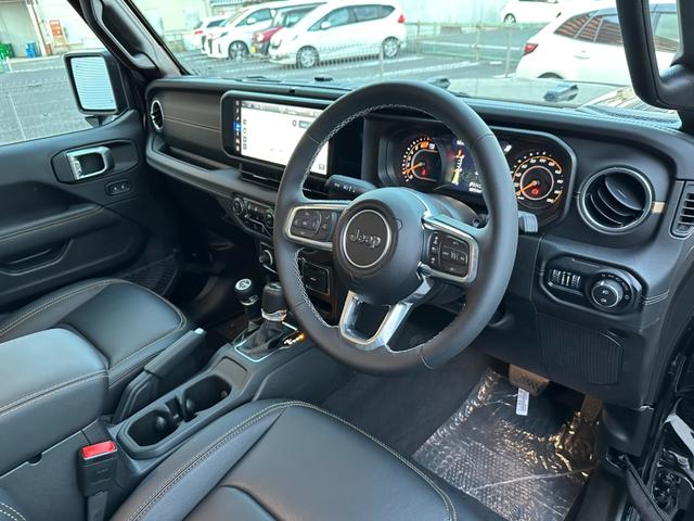 お客様の安心・満足を追及するために我々輸入車正規ディーラーがお届けする高品質車両の数々！ディーラーにできるサービスを是非、ご提供させてください！ＴＥＬ：００７８−６０４４−２３１０