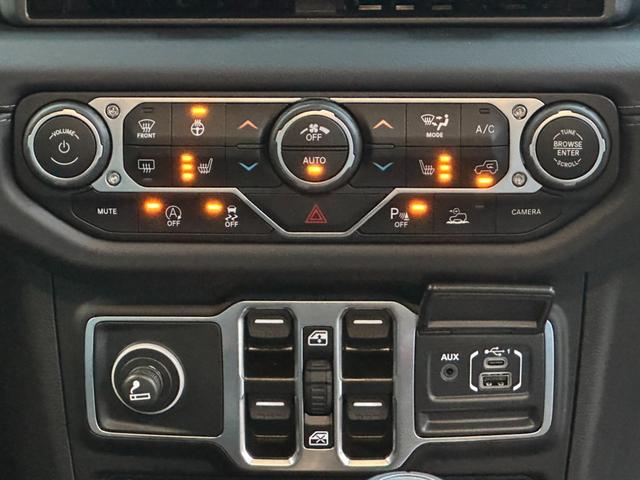 『この度は弊社在庫車両をご覧頂き、誠にありがとうございます。フォーシーズンズグループ総在庫台数５００台以上の厳選された豊富な在庫からお好みのお車をお選び頂けます。』ＴＥＬ：００７８−６０４４−２３１０