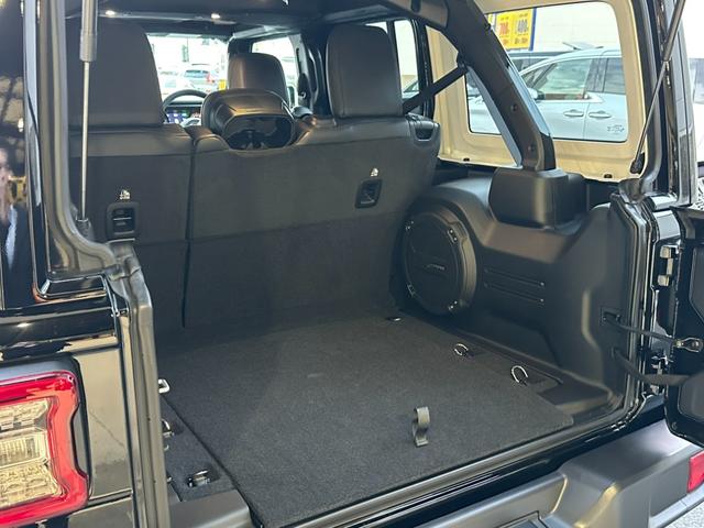 大阪方面よりお車で（高速の方）　阪神高速堺線　堺出口を出て中央環状２号線　五条方面へ左折　　直進約３ｋｍ後、天王寺方面　側道へ　堺北警察前をＵターンで５０ｍすぐです。