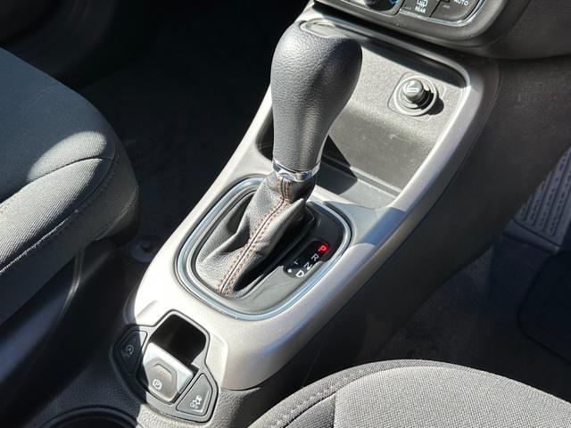 ジープ・コンパス ロンジチュード　１オ－ナ－　Ｂカメラ　ＡｐｐｌｅＣａｒＰｌａｙ　Ｂｌｕｅｔｏｏｔｈ　ＥＴＣ　純正ナビ　クルーズコントロール　パーキングアシスト　ブラインドスポットモニター　リアトラフィックモニター　認定中古車保証付き（65枚目）