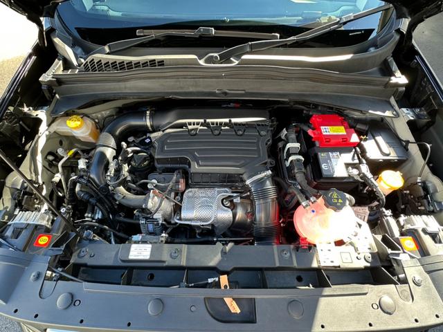 ジープ・レネゲード リミテッド　１オ－ナ－　ＬＥＤヘッドライト搭載モデル　Ｂカメラ　シートヒーター　ＡｐｐｌｅＣａｒＰｌａｙ　Ｂｌｕｅｔｏｏｔｈ　純正ナビ　フルセグ　ＡＣＣ　電動シート　ＥＴＣ２．０　レザーシート　認定中古車保証付き（42枚目）