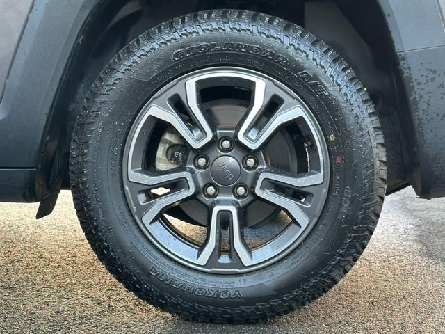 ジープ・レネゲード ロンジチュード　ＡｐｐｌｅＣａｒＰｌａｙ　Ｂｌｕｅｔｏｏｔｈ　ｂｅａｔｓオーディオＥＴＣ　クル－ズコントロール　バックカメラ　リアトラフィックモニター　ブラインドスポットモニタ－　衝突被害軽減ブレーキ　認定中古車保証（22枚目）