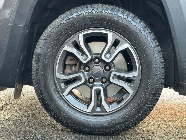 ジープ・レネゲード ロンジチュード　ＡｐｐｌｅＣａｒＰｌａｙ　Ｂｌｕｅｔｏｏｔｈ　ｂｅａｔｓオーディオＥＴＣ　クル－ズコントロール　バックカメラ　リアトラフィックモニター　ブラインドスポットモニタ－　衝突被害軽減ブレーキ　認定中古車保証（52枚目）