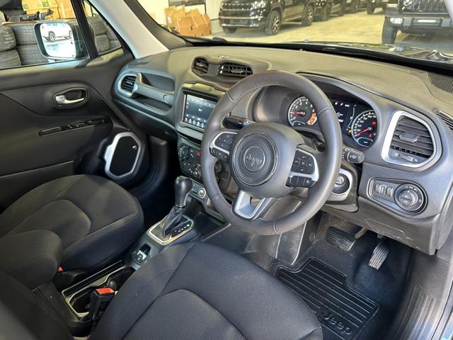 ジープ・レネゲード ロンジチュード　ＡｐｐｌｅＣａｒＰｌａｙ　Ｂｌｕｅｔｏｏｔｈ　ｂｅａｔｓオーディオＥＴＣ　クル－ズコントロール　バックカメラ　リアトラフィックモニター　ブラインドスポットモニタ－　衝突被害軽減ブレーキ　認定中古車保証（54枚目）