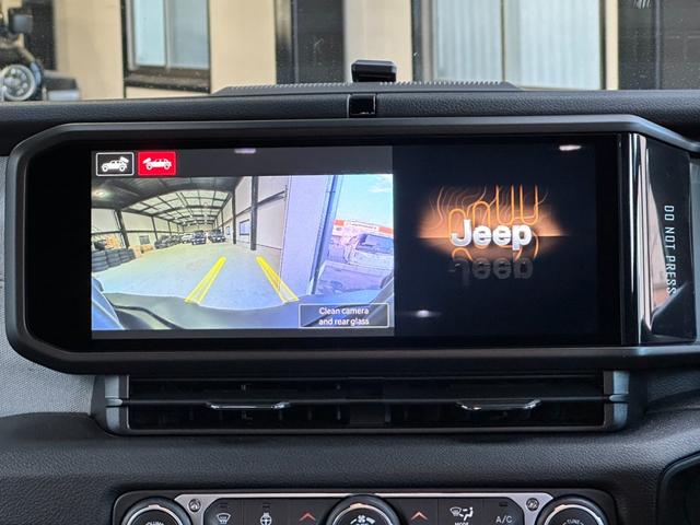 ジープ・ラングラーアンリミテッド スポーツ 現行モデル 12.3インチモニター AppleCarPlay Bluetooth 純正ナビゲーション LEDライト 前面衝突警報 ACC フロントカメラ バックカメラ ワンオーナー 認定中古車保証付き(27枚目)