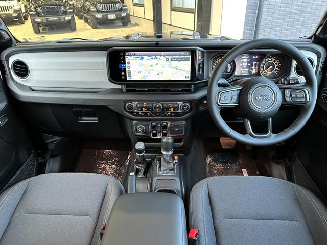 ジープ・ラングラーアンリミテッド スポーツ 現行モデル 12.3インチモニター AppleCarPlay Bluetooth 純正ナビゲーション LEDライト 前面衝突警報 ACC フロントカメラ バックカメラ ワンオーナー 認定中古車保証付き(70枚目)