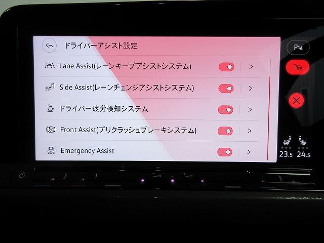 ゴルフＧＴＩ ベースグレード　ＡＣＣ　レーンアシスト　サイドアシスト　フロントアシスト　パークアシスト　純正ナビ　ＴＶ付　バックカメラ　１８インチアルミホイール　シートヒーター　ステアリングヒータ　ＥＴＣ　プッシュスタート　ＬＥＤ（16枚目）