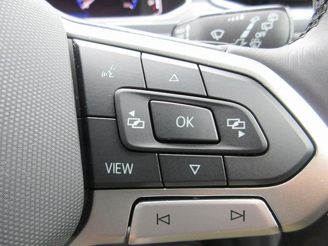 Ｔ－ロック ＴＤＩ　４モーション　スタイル　ＬＥＤマトリックスヘッドライトＩＱ．　ＬＩＧＨＴ　　アルミホイール１７インチ　　デジタルメータークラスターＤｉｇｉｔａｌ　Ｃｏｃｋｐｉｔ　Ｐｒｏ　パワーテールゲート（22枚目）