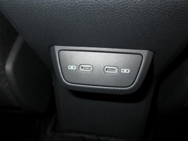 ポロGTI ベースグレード IQライト レーンチェンジアシスト ABS ブレーキアシスト 18インチアルミホイール レザーシート 純正ナビ ブラインドスッポトライト(12枚目)