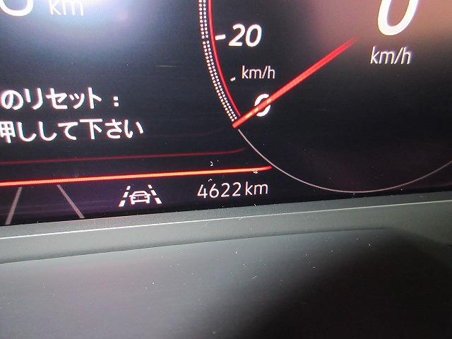 ポロGTI ベースグレード IQライト レーンチェンジアシスト ABS ブレーキアシスト 18インチアルミホイール レザーシート 純正ナビ ブラインドスッポトライト(15枚目)