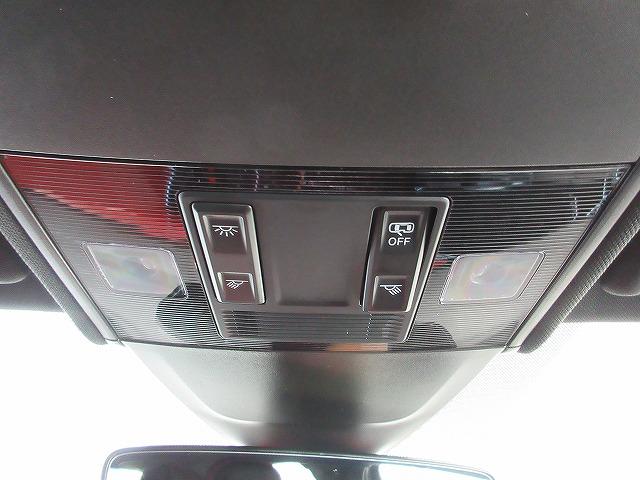 ポロGTI ベースグレード IQライト レーンチェンジアシスト ABS ブレーキアシスト 18インチアルミホイール レザーシート 純正ナビ ブラインドスッポトライト(27枚目)