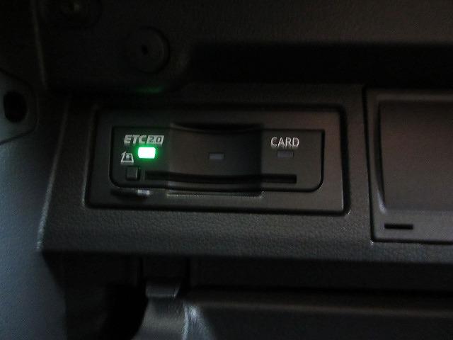 ポロGTI ベースグレード IQライト レーンチェンジアシスト ABS ブレーキアシスト 18インチアルミホイール レザーシート 純正ナビ ブラインドスッポトライト(29枚目)