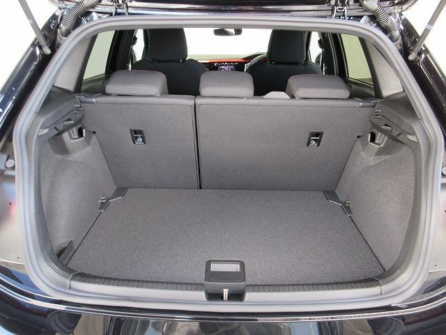 ポロGTI ベースグレード IQライト レーンチェンジアシスト ABS ブレーキアシスト 18インチアルミホイール レザーシート 純正ナビ ブラインドスッポトライト(41枚目)