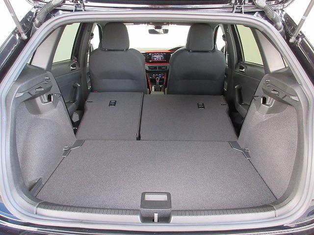 ポロGTI ベースグレード IQライト レーンチェンジアシスト ABS ブレーキアシスト 18インチアルミホイール レザーシート 純正ナビ ブラインドスッポトライト(43枚目)