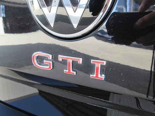 ポロGTI ベースグレード IQライト レーンチェンジアシスト ABS ブレーキアシスト 18インチアルミホイール レザーシート 純正ナビ ブラインドスッポトライト(46枚目)