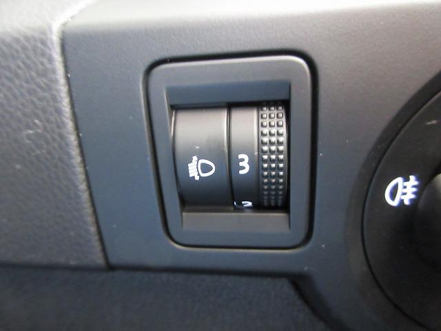 Ｔ－クロス ＴＳＩ　アクティブ　ＬＥＤヘッドライト　ＡＣＣ　トラベルアシスト　レーンキープアシスト　１６インチアルミホイール　Ｄｉｓｃｏｖｅｒパッケージ　スマートエントリー（19枚目）