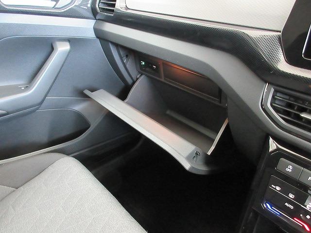 Ｔ－クロス ＴＳＩ　アクティブ　ＬＥＤヘッドライト　ＡＣＣ　トラベルアシスト　レーンキープアシスト　１６インチアルミホイール　Ｄｉｓｃｏｖｅｒパッケージ　スマートエントリー（23枚目）