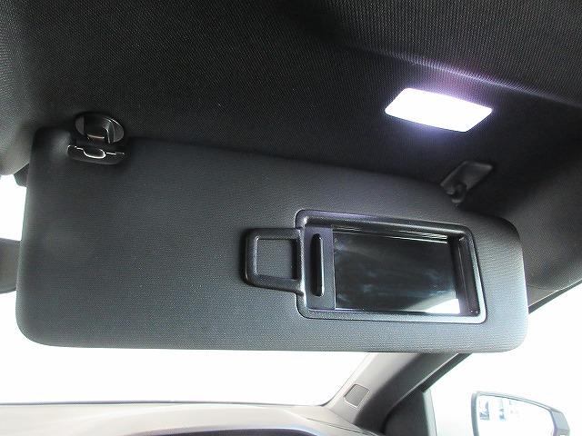 ポロ TSI Rライン LEDヘッドライト IQライト レーンキープアシスト 後方死角検知機能 Discoverパッケージ 17インチアルミホイール トラベルアシスト スマートキー(18枚目)