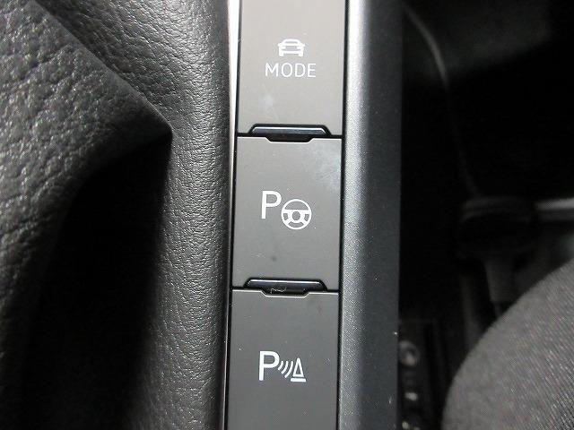 ポロ TSI Rライン LEDヘッドライト IQライト レーンキープアシスト 後方死角検知機能 Discoverパッケージ 17インチアルミホイール トラベルアシスト スマートキー(23枚目)