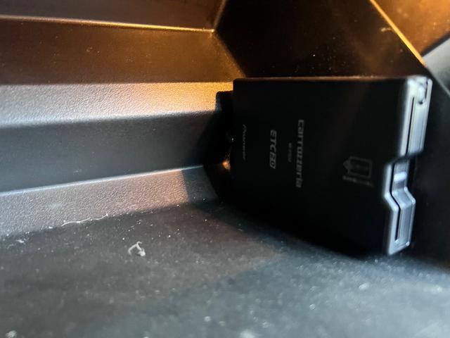 シボレーコルベット 　Ｚ０６　ＣＡＲＦＡＸ有り　ＥＴＣ　ドラレコ　ＴＶ　ナビ　マフラー　ビッグスロットルボディー　エアクリーナー（29枚目）