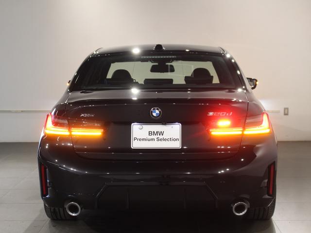 ３シリーズ ３２０ｄ　ｘＤｒｉｖｅＭスポーツハイラインパッケージ　認定中古車／レンタアップ／ブラックサファイア／ブラックレザー／アクティブクルーズコントロール／被害軽減ブレーキ／全方位カメラ／フロントパワーシート／フロントシートヒーター／電動リアゲート／ＨＵＤ（17枚目）