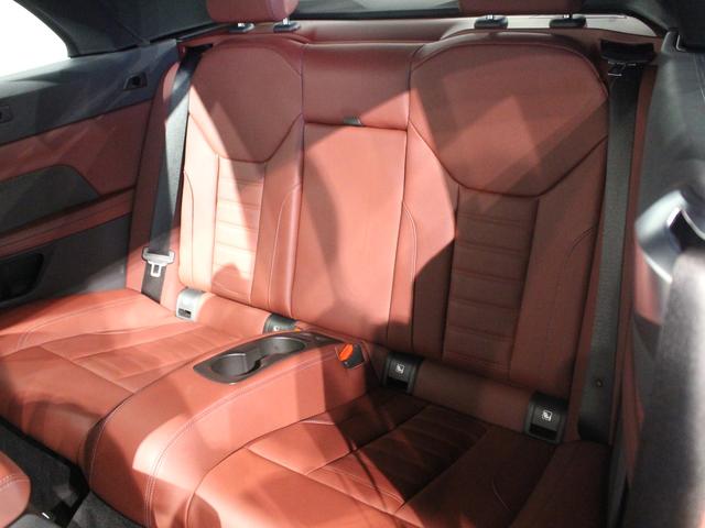 4シリーズ M440i xDriveカブリオレ 認定中古車/ブラックサファイア/レッドレザー/19インチ純正アロイホイール/フロントパワーシート/アクティブクルーズコントロール/被害軽減ブレーキ/全方位カメラ/ETC内蔵ミラー/電動ソフトトップ(62枚目)