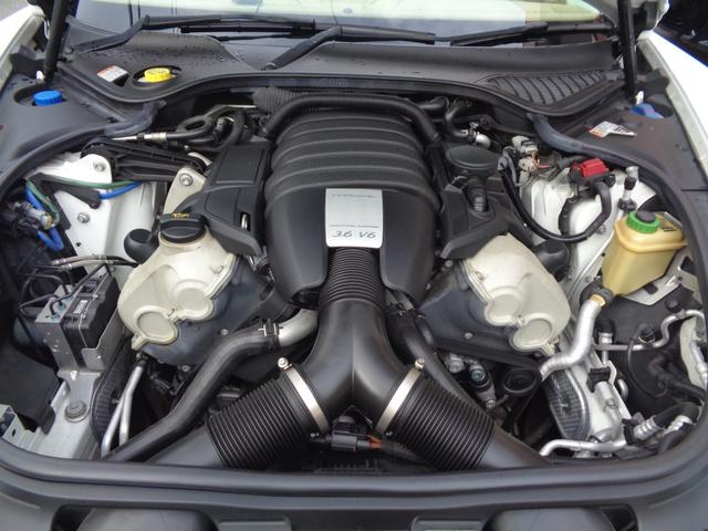 パナメーラ ベースグレード ホワイトレザー 後期モデル 19インチAW 純正ナビ バックカメラ シートヒーター CD DVD Bluetooth接続(16枚目)