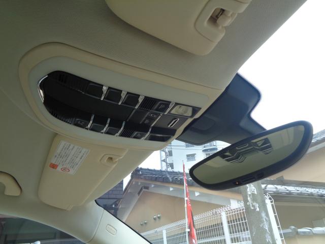 パナメーラ ベースグレード ホワイトレザー 後期モデル 19インチAW 純正ナビ バックカメラ シートヒーター CD DVD Bluetooth接続(30枚目)