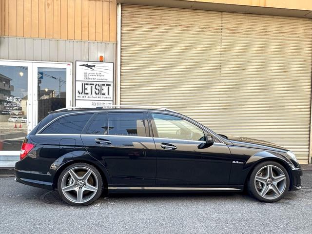 Cクラスステーションワゴン C63 AMG ステーションワゴン(3枚目)