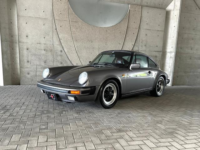 ９１１ ９１１カレラ　ワンオーナー／正規ディーラー車／記録簿／５速ＭＴ／レッドレザー（17枚目）