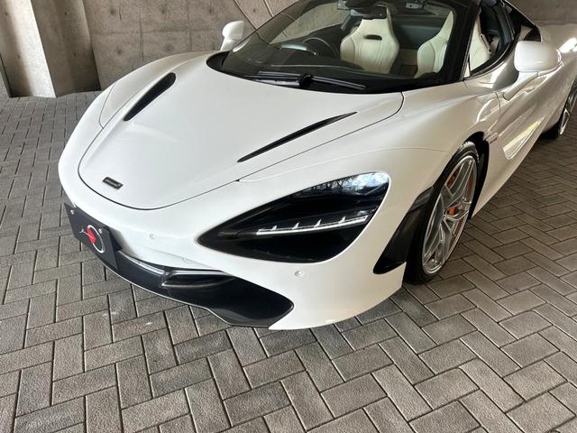 720Sスパイダー ベースグレード ラグジュアリー/カーボンプレーキ/Bowers& Wilkins/フロントリフター/カーボンインテリア(センター・メーターカバー・ステアリング)/Bカメラ/前後ソナー/電動シート/ソフトクローズドア(7枚目)