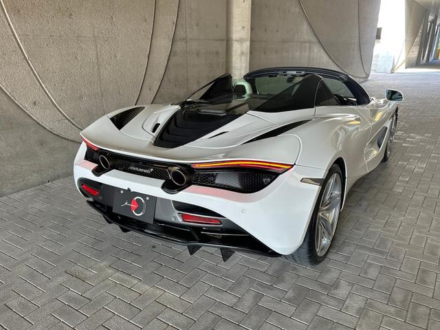 720Sスパイダー ベースグレード ラグジュアリー/カーボンプレーキ/Bowers& Wilkins/フロントリフター/カーボンインテリア(センター・メーターカバー・ステアリング)/Bカメラ/前後ソナー/電動シート/ソフトクローズドア(21枚目)