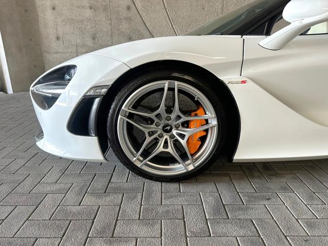 720Sスパイダー ベースグレード ラグジュアリー/カーボンプレーキ/Bowers& Wilkins/フロントリフター/カーボンインテリア(センター・メーターカバー・ステアリング)/Bカメラ/前後ソナー/電動シート/ソフトクローズドア(23枚目)