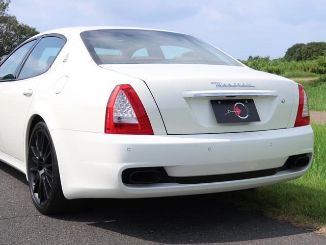 クアトロポルテ スポーツGT S 正規D車/クオイオレザー/サンルーフ/左H/アルカンタラインテリア/アルカンタラステアリング&シフト/20inマルチトライデントアロイホイール/BOSE/全席シートH/メモリー付パワーシート/ETC(19枚目)