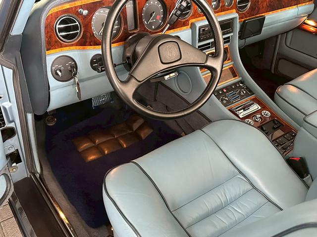 コーニッシュ ベースグレード ワンオーナー/品川33ナンバー/フルオリジナル/V8/コーンズ正規ディーラー車/ETC/バックカメラ(7枚目)