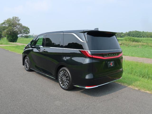 LM LM500h バージョンL ワンオーナー/デジタルインナーミラー/ドライブレコーダー/リアフリップダウンモニター/HUB/左右独立型ムーンルーフ/19インチAW/ETC2.0/禁煙(5枚目)