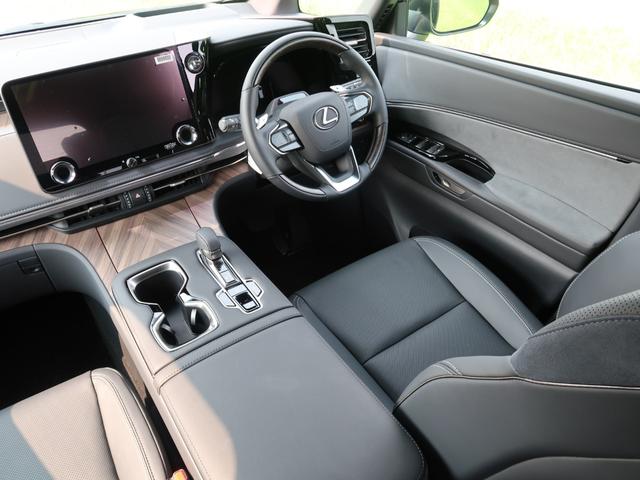 LM LM500h バージョンL ワンオーナー/デジタルインナーミラー/ドライブレコーダー/リアフリップダウンモニター/HUB/左右独立型ムーンルーフ/19インチAW/ETC2.0/禁煙(8枚目)